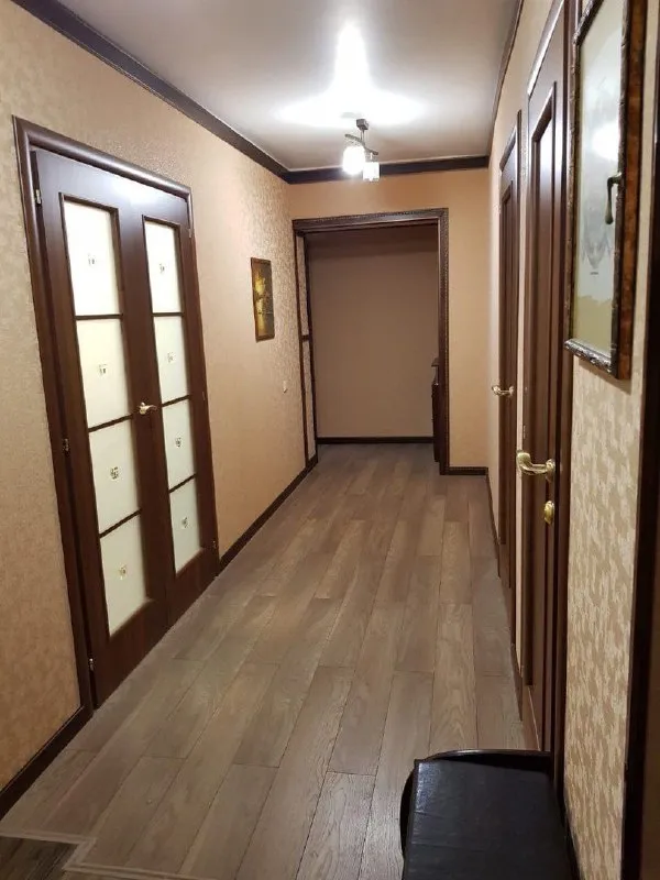 сдается двухкомнатная квартира 🌇донецк, на донском, ул. независимости, 1й квадрат📍 🔹шикарное располо... - фотография