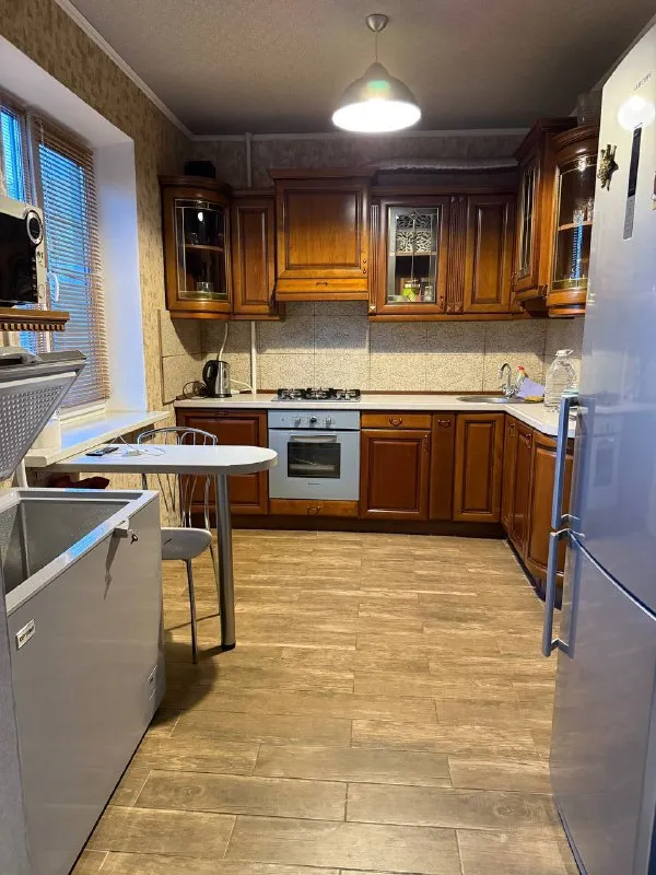 продам 3 ком квартиру буденновский район мкрн цветочный 230й стрелковой дивизии, дом 30 5/9 этаж евр... - фотография