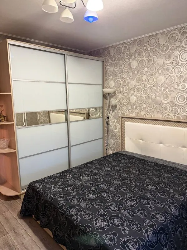 продам 3 ком квартиру буденновский район мкрн цветочный 230й стрелковой дивизии, дом 30 5/9 этаж евроремонт общая площадь 72м2 квартира большая, просторная все необходимое есть рядом есть гараж документы готовы 7 000 000₽ +79494113097 алина @as_01vva telegram - фотография - 4