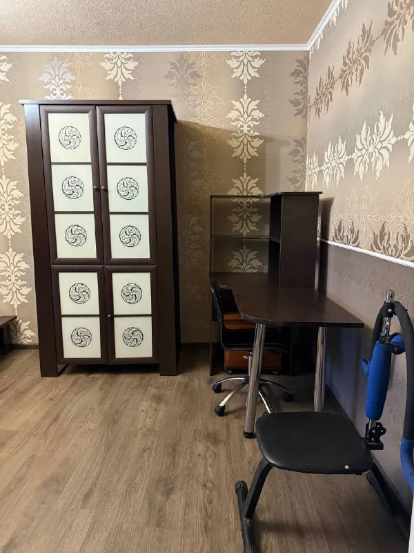 продам 3 ком квартиру буденновский район мкрн цветочный 230й стрелковой дивизии, дом 30 5/9 этаж евроремонт общая площадь 72м2 квартира большая, просторная все необходимое есть рядом есть гараж документы готовы 7 000 000₽ +79494113097 алина @as_01vva telegram - фотография - 6