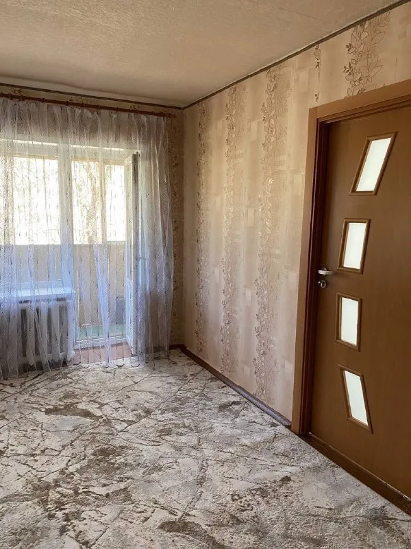 ‼️продажа квартиры‼️ 🏡продаётся трёхкомнатная квартира петровский район 🗺г. донецк днр ул. ревякина 30 ✅этажность–2/2 жилого дома ✅общая площадь–44 м2 ✅спальные комнаты небольшие ✅сантехника, трубы, проводка новые ✅выполнен косметический ремонт в спальне утеплены стены ✅санузел совмещенный, выложен кафелем, имеется стиральная машинка ✅в зале есть кладовая ✅балкон 🧾документы готовы 🔥собственник 💴цена: 2🍋500.000 руб ☎️+7(949) 043-07-22 ирина недвижимость днр - фотография - 3