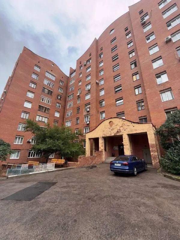 продам двухкомнатную квартиру 🌇донецк, киевский район- улица листопрокатчиков, 19📍 ✅1-й этаж 9-ти эт... - фотография