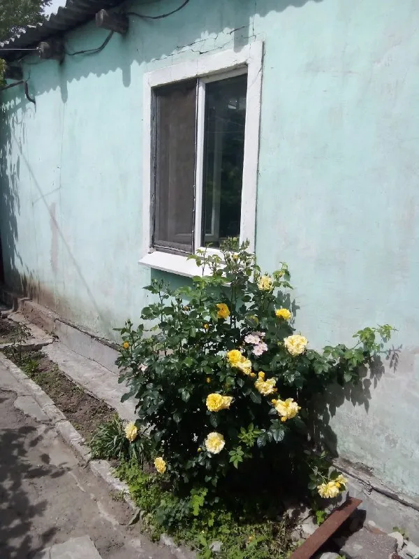 ‼️продажа дома‼️ 🏡продаётся 3-х комнатный дом ленинский р-н🗺г. донецк днр парк щербакова ✅газ, вода, центральная канализация 🔥собственник 💴цена: 2🍋500.000 рублей 📞все подробности по телефону; ☎️+7(949) 895-50-92 виталий недвижимость днр - фотография - 3