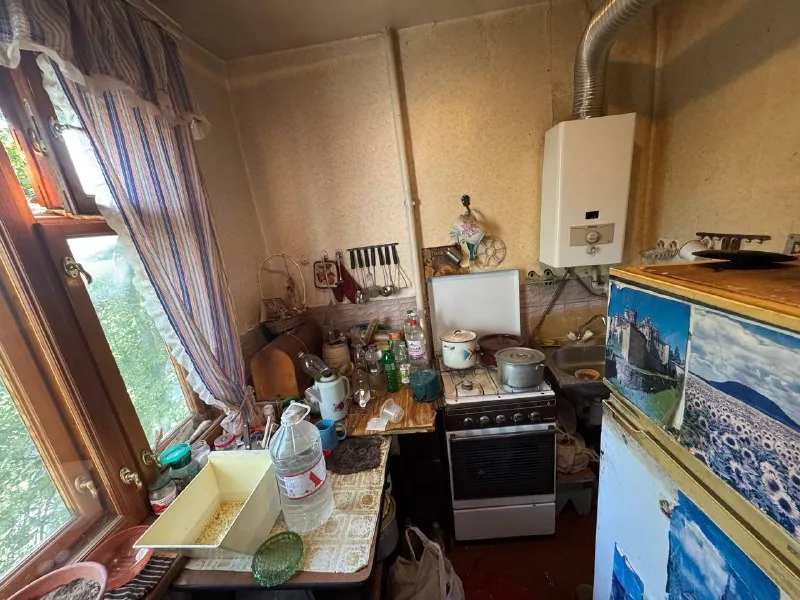 ☎️+79496455686 продажа однокомнатной квартиры в куйбышевском районе донецка площадь бакинских комиссаров - панфилова 118. 📌рядом садики, школы, рестораны, магазины прекрасная транспортная развязка, этаж 4/5 📌вода доходит по графику 📌центр города в 5 минутах! звоните проконсультируем ! горячая вода - идёт - хороший напор! показ возможен в любое время, ключи 🔑в агентстве! цена: 1 950 000 💸 ☎️+79496455686 работаем с реальными объектами и фото ! - фотография - 5