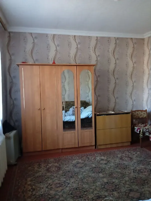 продам трех комнатную квартиру в кирпичном доме, 67м. кв. (6 капитальная, пролетарский р-н донецка)... - фотография