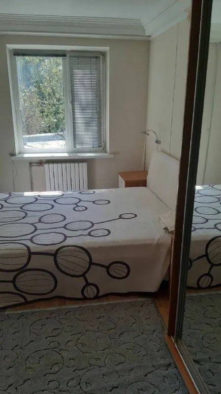 продам отличную 3-х комнатную квартиру в пролетарском районе г. донецка, ул. раздольная 12а ☎️+79496455686☎️ ✅ этаж 3/5 ✅общая площадь 60м², 📌 квартира с ремонт 📌в подъезде заменены все коммуникации, канализация и отопление ✅стены ж/б панели, перекрытия ж/б плиты, двери металлические ✅большая детская площадка во дворе ❗️рекомендуем посмотреть❗️ развитая инфраструктура: супермаркеты, школа, детсад ☎️+79496455686☎️ цена:4.850.000 рублей - фотография - 3