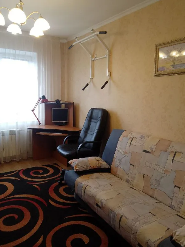 ‼️аренда квартиры‼️ 🏡аренда 3х-к квартиры только на длительный срок!!! 🔥сдается впервые! г. донецк днр, киевский р-н, ул. артема, привокзальный/обжора/галактика ✅отличное состояние,  капитальный ремонт, комнаты раздельные, большой холл. 3 тв, кондиционер, стир. м/а, посудомоечная маш. ✅сдается ответственным людям, без маленьких детей и животных. ‼️долгосрочная аренда‼️ 💴цена: 50.000₽+ком услуги 📞все подробности по телефону; ☎️+7(949)335-95-50 юлия, ан аренда днр - фотография - 4