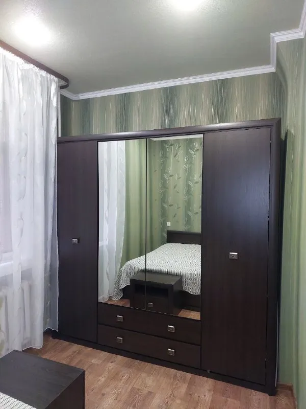 продам 🏡дом (квартира на земле) 🌆г. макеевка, горняцкий район, ул. минская. центр, напротив "пятерички"📍 ✅улица асфальтированная. ✅площадь дома 74м², из бутового камня. ⛽отопление газовое. ✅все окна пластиковые, решетки на окнах. кондиционер, санузел совместный, все в плитке. ✅две спальни, +зал, коридор и кухня. - фотография - 7