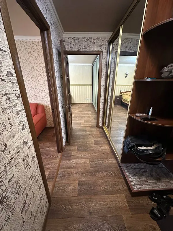 продам двухкомнатную квартиру 🌇макеевка, батова. «галактика» ориентир рудбольница📍 ✅50 кв метров, средний этаж. ✅квартира с отличным качественным ремонтом! ✅все делали для себя. ✅автономное отопление! ( документы есть) 💧вода идет по графику. бойлер. накопительный бак на 300 литров( система воды). поэтому вода будет всегда! 🎁при продаже остаётся вся мебел. .. tyle="background-image:url('//telegram. org/img/emoji/40/f09f918d. png')">👍отличное месторасположение. рядом супермаркет, транспортная остановка, в шаговой доступности галактика. 📑документы готовы к сделке, долгов нет. один собственник, никто не прописан 💰стоимость 5,3 млн. ₽ 📲☎️+79493282386 ольга ан подписаться  |  дать объявление - фотография - 2