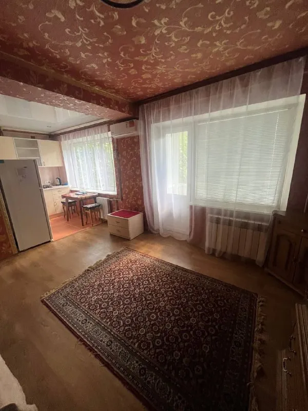 посуточно квартиры в г донецке 🌇 ленинский, кировский район, куйбышевский граница с ворошиловским, киевский (район областной травматологии), ворошиловский площадь ленина - однокомнатная квартира, бульвар пушкина 📍 ✅есть всё необходимое для комфортного проживания:✨ 💦вода холодная, горячая, питьевая круглосуточно! стоят накопительные баки!!! 📺 тв, wifi, стиральная машина ❄кондиционер, постельные принадлежности, 🅿парковочное место ✅магазины в шаговой доступности 💰цена зависит от количества человек и дней проживания залог обязательно! принимаем всех! добро пожаловать ☺️ 📲☎️+79493379032 подписаться | дать объявление - фотография - 6