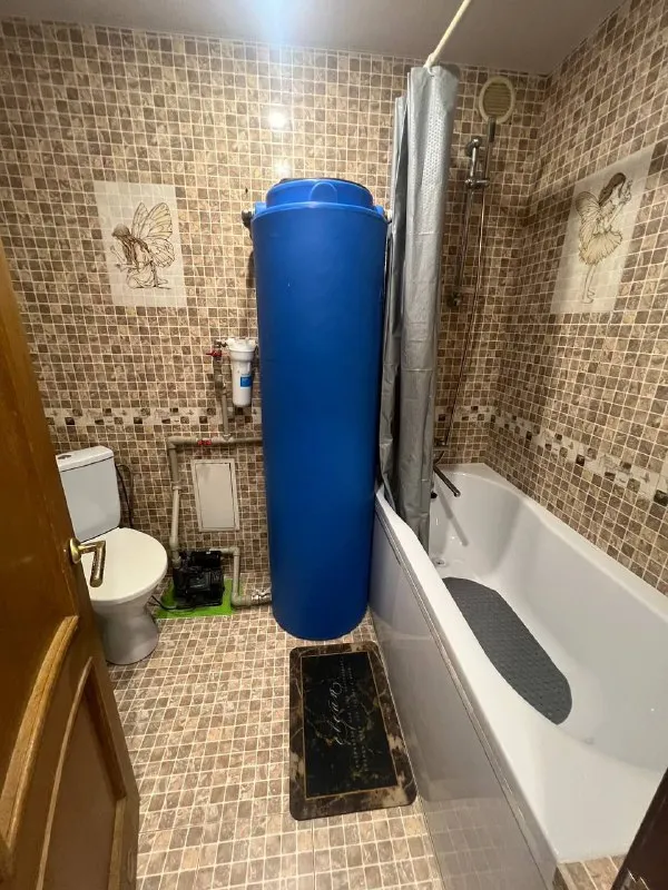 посуточно квартиры в г донецке 🌇 ленинский, кировский район, куйбышевский граница с ворошиловским, киевский (район областной травматологии), ворошиловский площадь ленина - однокомнатная квартира, бульвар пушкина 📍 ✅есть всё необходимое для комфортного проживания:✨ 💦вода холодная, горячая, питьевая круглосуточно! стоят накопительные баки!!! 📺 тв, wifi, стиральная машина ❄кондиционер, постельные принадлежности, 🅿парковочное место ✅магазины в шаговой доступности 💰цена зависит от количества человек и дней проживания залог обязательно! принимаем всех! добро пожаловать ☺️ 📲☎️+79493379032 подписаться | дать объявление - фотография - 9