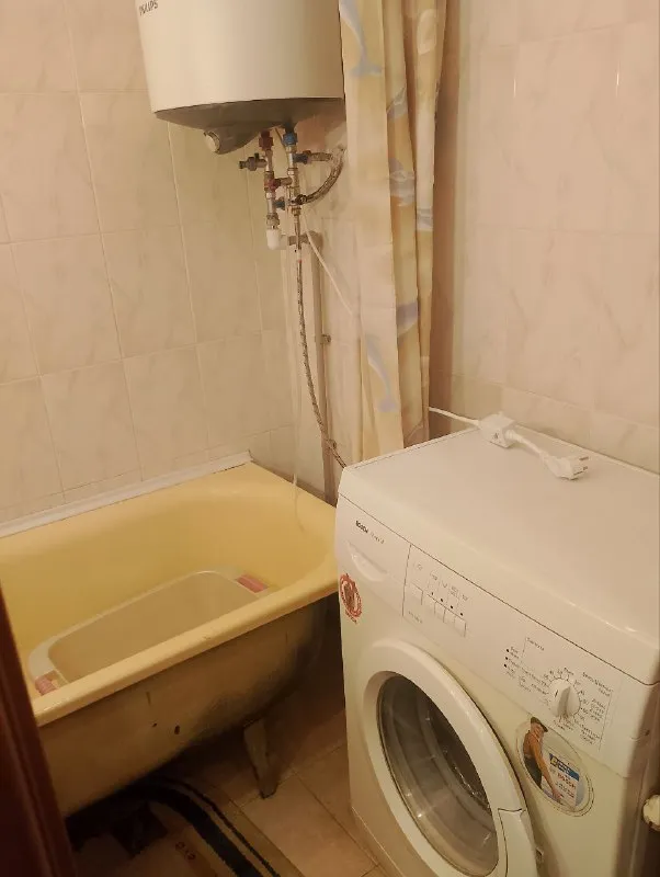 сдается отличная 2ком квартира 🏙️центр гринплаза, проспект дзержинского, ворошиловский район 📍 🔹богатая инфраструктура - тц гринплаза, гастроном москва, мвд, первая городская больница, школа 🔹отличная транспортная развязка 🔹8/9 этаж 🔹квартира крупногабаритная 🔹большая лоджия, высокие потолки 🔹вся необходимая мебель и бытовая техника и посуда 💦вода по графику  с  17:00 хорошим напором 🛜wifi 💰 цена 35 000 ₽ +залог+комиссия агентства оплата только по факту заселения 📲☎️ +79493523316 подписаться | дать объявление - фотография - 8