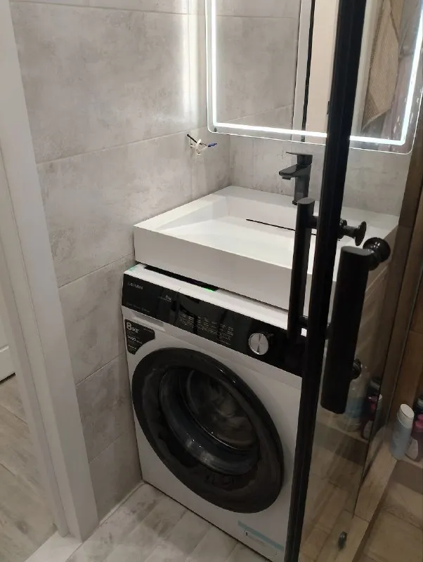 сдается элитная vip-студия в престижном районе 🌇«галактика» (макеевка) центрально-городской район📍 ✅с развитой инфраструктурой: в 300 м от трк «галактика», гипермаркет «паллет», «мир мебели», школы и другие важные объекты ✅отличная транспортная доступность: всего 7 минут до донецка ✅авторский дизайнерский ремонт с применением premium-материалов ✅ полностью укомплектована качественной мебелью и техникой известных брендов 👍дополнительные преимущества: робот-пылесос для поддержания чистоты, просторная гардеробная, утепленный фасад - система «теплый пол» во всех помещениях - стабильное водоснабжение по графику с хорошим напором + система очистки воды «обратный осмос» - высокоскоростной wi-fi 💰 цена: 45 000 руб. + залог + комиссия агентства 📲☎️+7 949 352-33-16 подписаться | дать объявление - фотография - 10