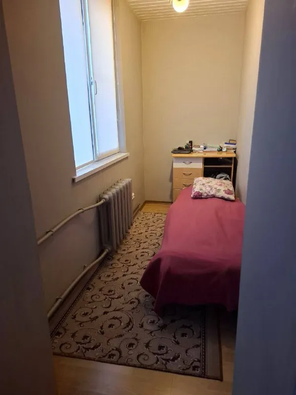 продам двухкомнатную квартиру 🌇донецк, центр города площадь ленина 📍 ✅80 квадратных метров. ✅этажность 8/9ти. ✅дом построен по спецпроекту. ❗️квартира с ремонтом, спец планировка. 💧вода идет. ✅у квартиры своя аура, живая. ✅в. .. i" style="background-image:url('//telegram. org/img/emoji/40/f09f918d. png')">👍шикарное местоположение! площадь ленина, филармония, 5 минут прогулочным шагом  и бульвар пушкина. 🚌транспортная развязка в любую сторону города. 📃документы готовы! собственник на сделке. 💰цена 12 500 000 ₽ + торг❗️ 📲☎️+79493282386 ольга ан подписаться  |  дать объявление - фотография - 6