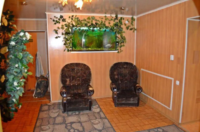 продам нежилое помещение, площадью 143 м2 по документам +10м2(кладовка не учтена) 🏙️г. харцызск, м-он металлургов дом 10 📍 🔹ранее в помещении было кафе. 🔹продаётся со всем оборудованием (если не нужно вывезем) 🔹окна по-плану есть, мы заложили, но можно вернуть если вам нужны окна. 🔹подключено напряжение 380 вольт 🔹отопление отключено за ненадобностью! в подвале под помещением проходят трубы отопления и в помещении тепло даже в морозы 🔹канализация и водоснабжение центральные. 🔹 - фотография - 2