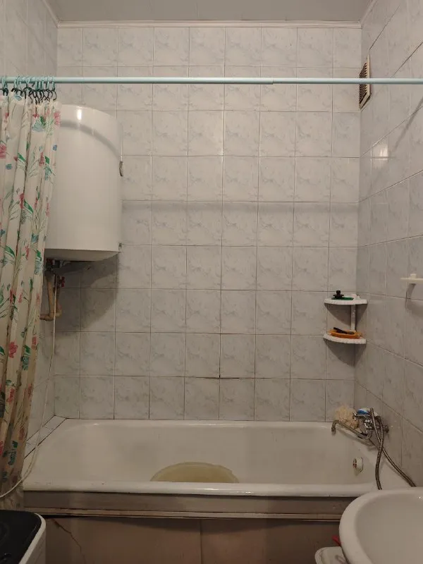 ‼️продажа квартиры‼️ 🏡продажа 2-двухкомнатная квартира г. макеевка днр мкр-н восточный ✅этажность–2/3 жилого дома ✅общая площадь–48.5 м2 ✅окна пластиковые, новые радиаторы отопления, трубы отопления, водоснабжения пластиковые комнаты и санузел раздельные ✅рядом 8 школа, детский садик, остановка общественного транспорта, магазины 🧾документы готовы 🔥собственник 💴цена: 2🍋500.000 рублей ☎️+7(949) 318-12-89 📨подписаться - фотография - 9