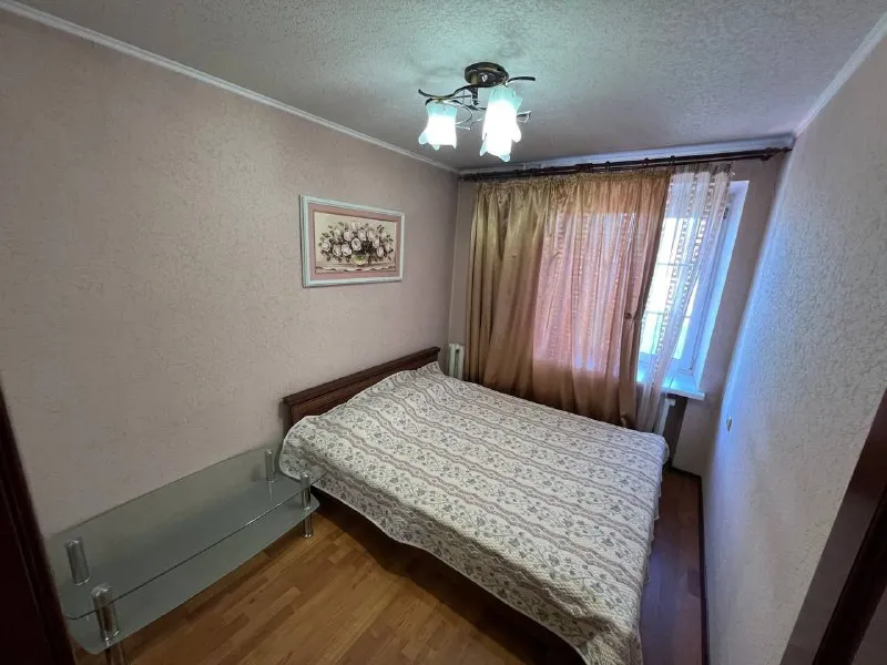 продажа 3х комнатной квартиры 🌇донецк в ворошиловском районе. центр-проспект 25-летия ркка📍 📍лучшая локация города ✅общая площадь 65 кв м ✅комнаты раздельные ✅большой балкон, лоджия ✅квартира теплая ✅этажность дома 7/10 - фотография - 2