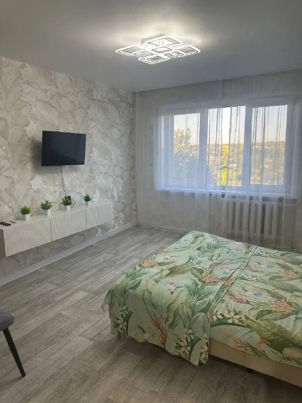 аренда посуточно 2 ком. квартиры 🌇донецк, в районе площади будённого!📍 ✅квартира предназначена для спокойного отдыха, вечеринки и шумные собрания запрещены ‼️ ❗не сдаётся шумным компаниям для проведения вечеринок ❗ ✅ идеально подходит для командировок! 📄 предоставляем официальные отчетные документы для бухгалтерии. квартира сдаётся от двух суток❗️ - фотография - 3