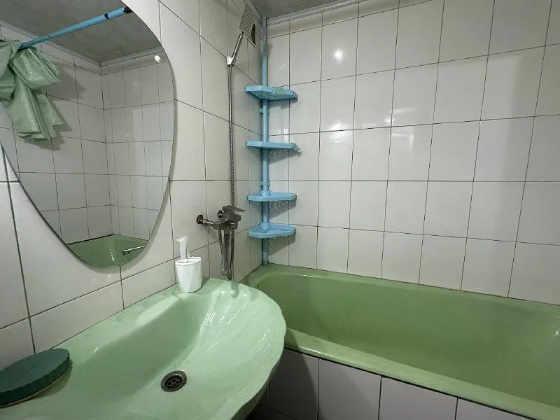 аренда посуточно 2 ком. квартиры 🌇донецк, в районе площади будённого!📍 ✅квартира предназначена для спокойного отдыха, вечеринки и шумные собрания запрещены ‼️ ❗не сдаётся шумным компаниям для проведения вечеринок ❗ ✅ идеально подходит для командировок! 📄 предоставляем официальные отчетные документы для бухгалтерии. квартира сдаётся от двух суток❗️ - фотография - 9