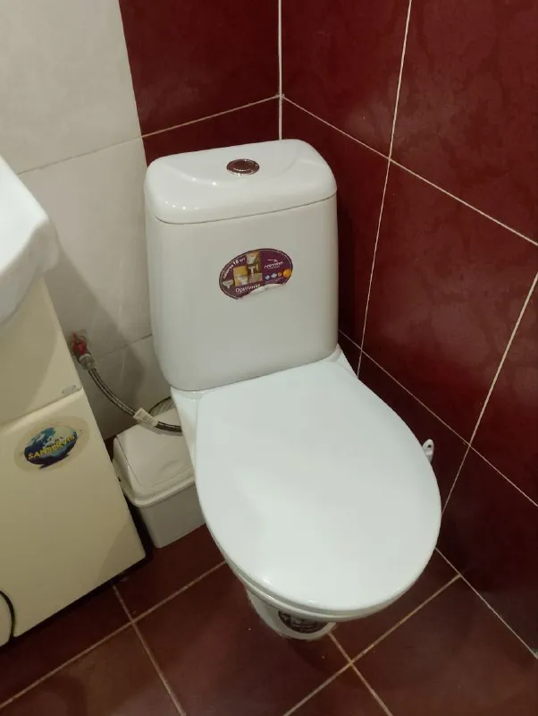 сдам двухкомнатную квартиру 🌇донецк, в калининском районе на улице антипова, рядом с парком «гулливер». 📍 ✅квартира после ремонта ✅на 1 этаже 5-этажного дома, на окнах установлены решетки. 📍в шаговой доступности богатая инфраструктура: парк, школа, детский сад, калининский рик, магазины и другие объекты. ✅отличная транспортная развязка обеспечивает удобное сообщение с другими районами. ✅квартира полностью меблирована и оснащен. .. трас для комфортного отдыха. 💦вода по графику с хорошим напором, есть возможность установки накопительного бака. 🛜проведен интернет. 💰цена 35 000 ₽ + залог + комиссия ан. оплата производится после заселения. 📲☎️+7 949 352-33-16 подписаться | дать объявление - фотография - 10