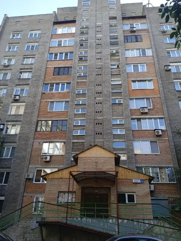 сдаётся 3-комнатная квартира 🌇донецк, в будённовском районе на ул. багратиона (барановские дома). 📍... - фотография