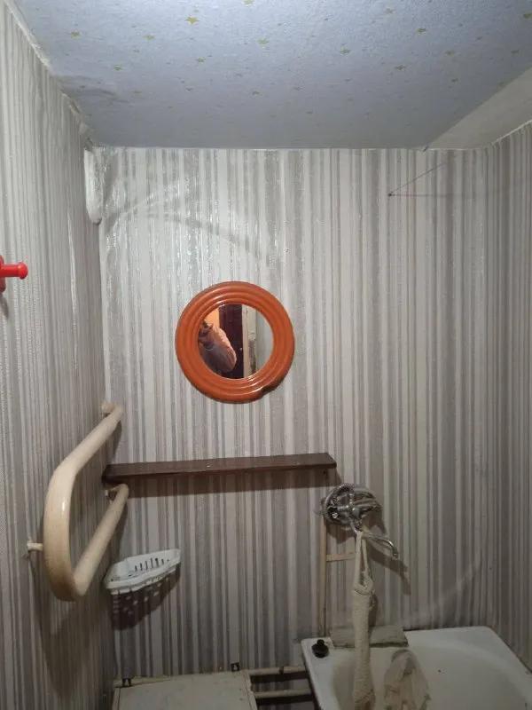 сдам однокомнатную квартиру на тихом, петровка. 5 этаж. квартира очень скромная, можно сделать косметику в счёт аренды. стоимость аренды 7000 т. . + коммуналка+комиссия. +79494113266 - фотография - 5