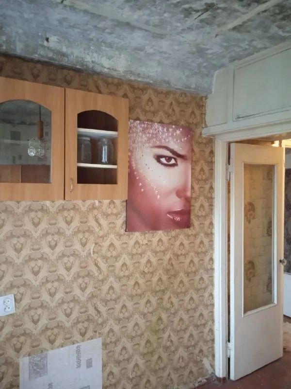 сдам однокомнатную квартиру на тихом, петровка. 5 этаж. квартира очень скромная, можно сделать косметику в счёт аренды. стоимость аренды 7000 т. . + коммуналка+комиссия. +79494113266 - фотография - 6