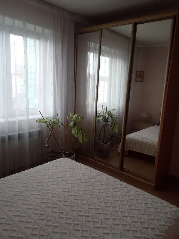 ‼️аренда квартиры‼️ 🏡аренда 3к квартиры только! на длительный срок. сдается впервые! г. донецк днр, киевский р-н, ул. артема, привокзальный/обжора/галактика отличное состояние,  капитальный ремонт, комнаты раздельные, большой холл. 3 тв, кондиционер, стир. м/а, посудомоечная маш. сдается ответственным людям. ‼️долгосрочная аренда‼️ 💴цена: 50.000₽+ком услуги ☎️+7949 335 95 50 юлия, ан аренда днр - фотография - 3