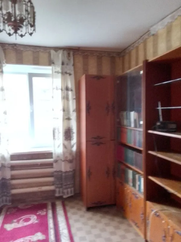 ‼️продажа квартиры‼️ 🏡продажа 1-однокомнатная квартира г. харцызск днр верх черёмушки ул. а. чумака 50 а ✅этажность–6/9 жилого дома ✅общая площадь–32.8 м2 ✅кухня–6.9 м2 ✅пластиковые окна, есть лоджия кладовка вода на этаж поступает ✅квартира под ремонт прописанных и долгов нет 🧾документы готовы 🔥собственник 💴цена: 1🍋500 рублей ☎️+7(949) 389-13-00 📨подписаться - фотография - 3