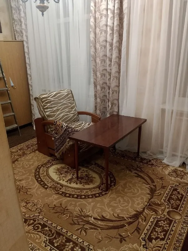 сдается трехкомнатный 🏡 дом 🌇в ленинском районе, ул ткаченко универмаг радуга, ленинский ровд. 📍 ✅развитая инфраструктура отличная транспортная развязка - трамвай, маршрутки. 5 мин до центра города ✅вся необходимая мебель и бытовая техника, газовый котел. новая газовая колонка bosch 💧вода горячая и холодная каждый день 🌳сад с фруктовыми деревьями ( сливы, орех) малина и т д 💰цена 40000 ₽ + залог + комиссия агентства, оплата только по факту заселения. без поездок в офис и предоплат 📲☎️+79493523316 подписаться | дать объявление - фотография - 2