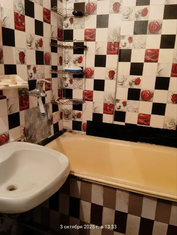 продам двухкомнатную квартиру 🌇донецк, на текстильщике (ул. островского, ориентир амбулатория №3). 📍 ✅комнаты раздельные. ✅2/10-ти этажного. 👍выход на балкон из 2х комнат. ❗️квартира под ремонт. 💰цена 2 600 000 руб.   торг. 📲☎️+ 7 949 470 04 83 (феникс), 📲☎️+7 949 796 89 69 (миранда) ан анна - фотография - 8