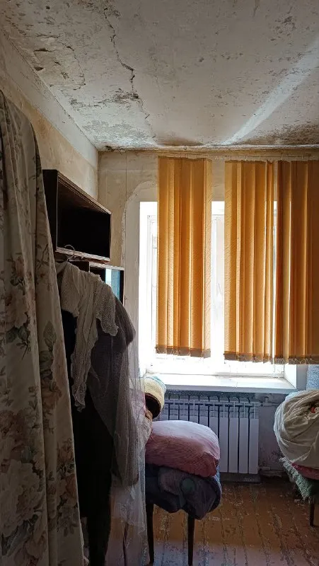 продам 2-комнатную квартиру. 🌇донецк, петровский р-н. ул. калиновского. ❗этаж/этажность 2/2, общая площадь 43м2 ❗квартира под кап. ремонт. ❗💰цена 500 000 руб. + агентские. ☎тел: +79494706765 андрей ан - фотография - 2