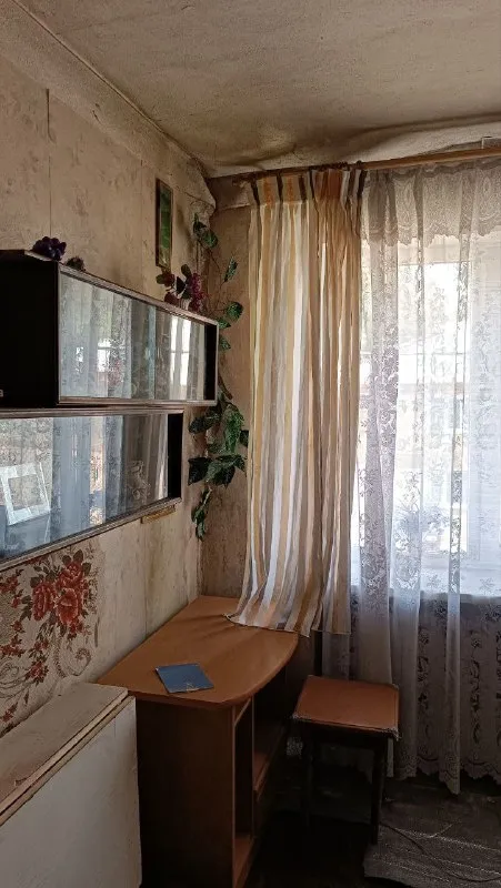 продам 2-комнатную квартиру. 🌇донецк, петровский р-н. ул. калиновского. ❗этаж/этажность 2/2, общая площадь 43м2 ❗квартира под кап. ремонт. ❗💰цена 500 000 руб. + агентские. ☎тел: +79494706765 андрей ан - фотография - 3