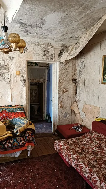 продам 2-комнатную квартиру. 🌇донецк, петровский р-н. ул. калиновского. ❗этаж/этажность 2/2, общая площадь 43м2 ❗квартира под кап. ремонт. ❗💰цена 500 000 руб. + агентские. ☎тел: +79494706765 андрей ан - фотография - 4