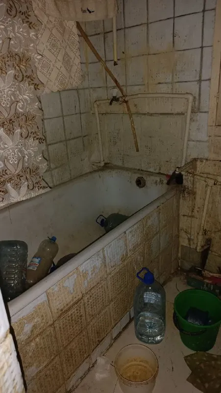 продам 2-комнатную квартиру. 🌇донецк, петровский р-н. ул. калиновского. ❗этаж/этажность 2/2, общая площадь 43м2 ❗квартира под кап. ремонт. ❗💰цена 500 000 руб. + агентские. ☎тел: +79494706765 андрей ан - фотография - 8