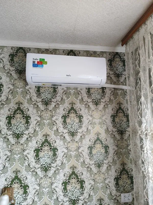 ‼️продажа квартиры‼️ макеевка, мкр. октябрьский (капитальная). продам 1-ком квартиру 31.6 м² (в малосемейке). собственник, не агенство! квартира в отличном жилом состоянии. 3-й этаж. установлены хорошие м/п окна (пятикамерные с немецкой фурнитурой), новые коммуникации (вода, канализация, отопление), нагревательный бак, новый инверторный кондиционер квартира продается без мебели отличное месторасположение развитая инфраструктура: рядом рынок, торговый центр, супермаркеты, магазины, детский сад, школа есть все необходимое для жизни документы в порядке квартира внесена в росреестр, присвоен кадастровый номер 🔥собственник торг реальному покупателю! 💴цена: 1🍋6 рублей ☎️+7(949) 421-23-90 недвижимость днр - фотография - 3