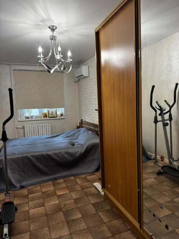 ‼️продажа квартиры‼️ 🏡продаётся 3-х комнатная квартира г. донецк днр ворошиловский р-н, бульвар школьный ✅этажность–3/5, не угловая ✅окна пластиковые в квартире произведён свежий качественный ремонт ✅мебель и бытовая техника остаётся ✅рядом остановка общественного транспорта, магазины, крытый рынок, супермаркеты 🔥собственник 💴цена: 7🍋500.000 рублей ☎️+7(949) 507-34-48 недвижимость днр - фотография - 4