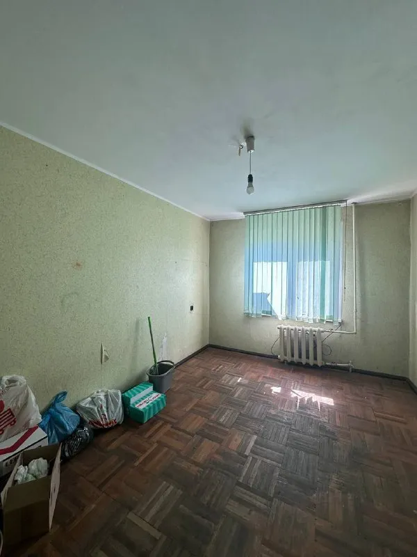 продам 4х комнатную квартиру 🌇донецк, ленинский проспект, центр славянской культуры. 📍 ✅комнаты разд... - фотография - 1