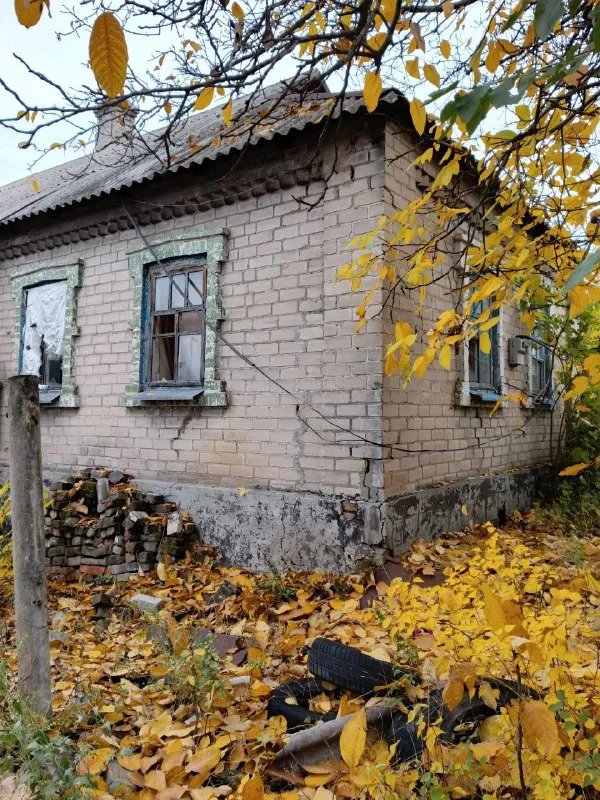 продам ветхий дом. 🏡 продажа от собственника❗️ 🌇в макеевке, червоногвардейский район📍 ✅саманный, обл... - фотография - 1