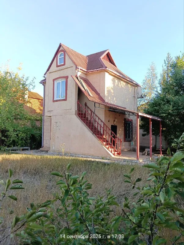 продам двухэтажную дачу 🏡 дача приватизированная❗️ 🌇донецк, ориентир караванная (авдотьино), ликеров... - фотография