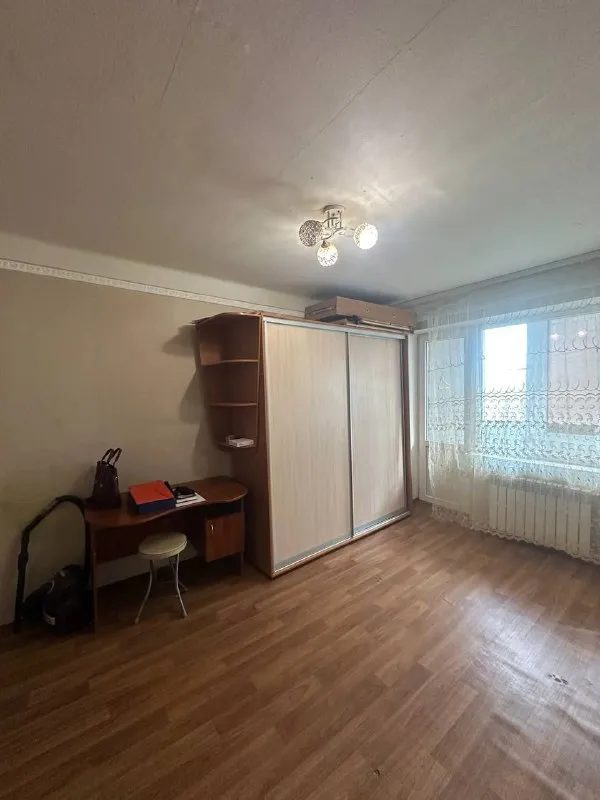 продам однокомнатную квартиру 🌇доннцк, боссе, ул. речная📍 ✅этаж 4-5 ти. 💧вода идет по графику! ✅квартира уютная, не угловая, очень теплая. ✅с ремонтом, но требует косметики. заменены радиаторы, стояки водяные. ✅окна пластиковые, балкон застеклен. ❗️перепланировка узаконена! 👍все что есть в квартире остается при продаже. 📍очень хорошее местоположение. рядом школа, остановки транспорта, в шаговой доступности рынок. 📃документы готовы! 💰цена 3 500 000 ₽ + торг уместен больше информации по телефону 📲☎️+79493282386 ольга ан подписаться | дать объявление - фотография - 3