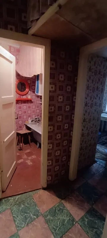 🙀срочная продажа😻 2 комнатная квартира 💝1,8 млн. руб💰 на семашко 2эт/5 эт. дома документы готовы прописанных нет ⛔ состояние на фото🙈 💦вода по графику. 💧 хорошие соседи. рядом поликлиника, больница🚑, детский сад👼🧸, остановка, 🚎🚌 магазины, 🍩🍭🥂🧀🍞🥩 развитая инфраструктура +79493677907 татьяна - фотография - 2