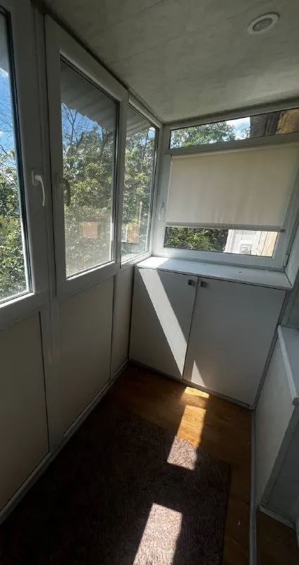 ‼️продажа! бул. шевченко, калининский рынок‼️ продается 2х комнатная квартира, калининский район. площадь 46кв. м. этажность 5/5ти. крыша не течет, квартира теплая. комнаты раздельные! качественный ремонт. вода по графику ! поменяна канализация, проводка. рядом рынок, школа, детский сад, супермаркет, хорошая транспортная развязка. документы готовы. никто не прописан. цена 4,000,000р ! +79493268382 виктория ан - фотография - 10