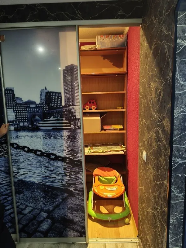 ‼️продажа квартиры‼️ 🏡продам трехкомнатную квартиру🗺г. макеевка днр мкр-н. центральный ✅этажность–9/9 жилого дома ✅площадь квартиры–65.5 м2 ✅техника и мебель остаётся новым владельцам крыша полностью перекрыта ✅квартира теплая, не угловая окна и балконы металлопластиковые ✅все коммуникации заменены комнаты раздельные площадь кухни увеличена, установлен теплый пол ✅водонагревательный бак, стиральная машинка, кондиционер, посудомоечная машинка ✅большая лоджия, гардеробная вода по графику, хорошим напором 🧾внесена в росреестр 🔥собственник 💴цена: 6🍋1 рублей торг‼️ ☎️+7(949) 311-66-28 недвижимость днр - фотография - 5