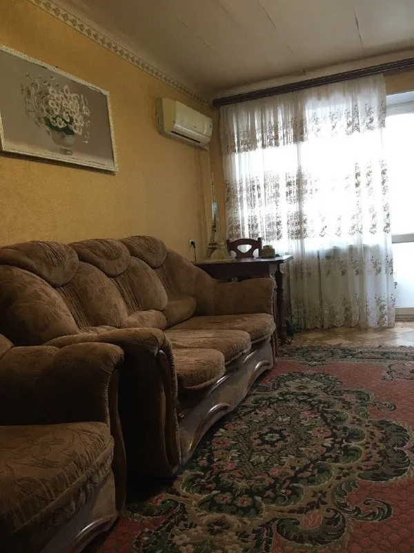 ‼️продажа квартиры‼️ 🏡продается 3-трехкомнатная квартира🗺г. енакиево днр центр города-рядом с администрацией ✅этажность–5/5 жилого дома ✅площадь квартиры–60 м2 ✅состояние жилое 🧾документы рф, без долгов 🔥собственник 💴цена: 2🍋400.000 рублей возможен торг‼️ 📞более подробная информация по телефону; ☎️+7(949) 432-93-36 ирина 📨подписаться - фотография - 2