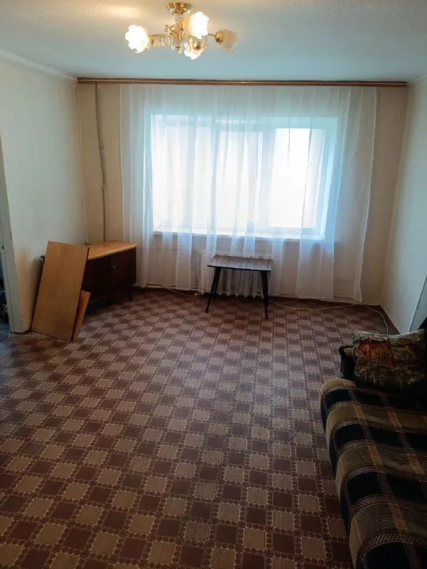 🏡аренда квартиры сдается на длительный срок (минимум 3 месяца) двухкомнатная квартира на артема (ориентир рск олимпийский/изумруд). общая площадь 60 квадратов. ✅есть вся техника кроме телевизора. мебель частично. ✅вода по графику не доходит, но в соседнем дворе установлена емкость 5 кубов для автоподвоза. ✅четвертый этаж пятиэтажного дома. 🗺г. донецк, улица артема. 💴стоимость аренды 20000+ком услуги. ☎️+79493369064 🔥собственник. аренда днр - фотография - 6