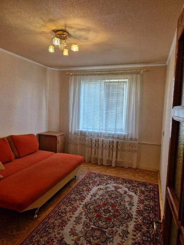 ‼️продажа! ул. артема! привокзальный‼️ продается 2ком квартира, этажность 9/9ти. площадь 48,2, жилая 30, кухня 7кв. м. большая застекленная лоджия. хорошее жилое состояние. двери и обналичка натуральное дерево, входная дверь металл, сделанная на заказ. все что в квартире остается. крыша новая. документы готовы! рядом садик, хорошая инфраструктура. цена 4,100,000р. +79493282386 ольга ан - фотография - 5