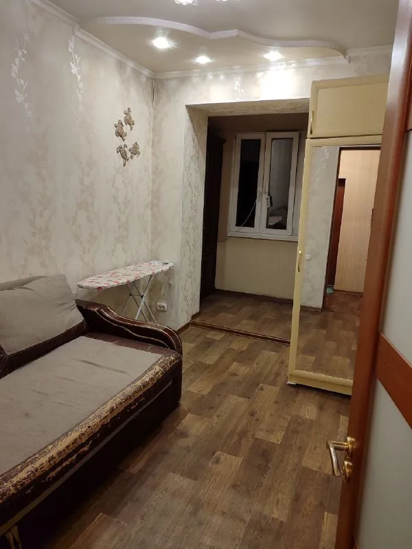 аренда 2х комнатной квартиры (комнаты раздельные) на ул. овнатаняна. 3/3х этажного, дом кирпичный. газовая колонка, стиральная машинка автомат, холодильник. рядом - поликлиника/пед. колледж/парк гулливер/торговый техникум/мед. колледж/дет. сады/школы/супер. маркеты/бары, рестораны и т. д. цена 27 000руб. + залог + комиссия. ан анна +7 949 470 04 83 (феникс), +7 949 796 89 69 (миранда). - фотография - 6