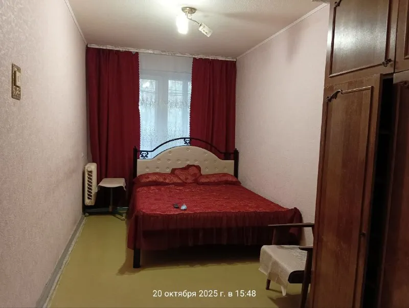 аренда 3х комнатной квартиры на щетинина. 2/9 этажного. состояние простое – но все необходимое в наличии. чисто и аккуратно. вода по графику. через дорогу с/м геркулес молоко, справа рынок щетинина, остановка транспорта рядом. цена 30 000руб. + залог + комиссия. ан анна +7 949 470 04 83 (феникс), +7 949 796 89 69 (миранда). - фотография - 2