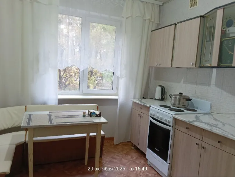 аренда 3х комнатной квартиры на щетинина. 2/9 этажного. состояние простое – но все необходимое в наличии. чисто и аккуратно. вода по графику. через дорогу с/м геркулес молоко, справа рынок щетинина, остановка транспорта рядом. цена 30 000руб. + залог + комиссия. ан анна +7 949 470 04 83 (феникс), +7 949 796 89 69 (миранда). - фотография - 5